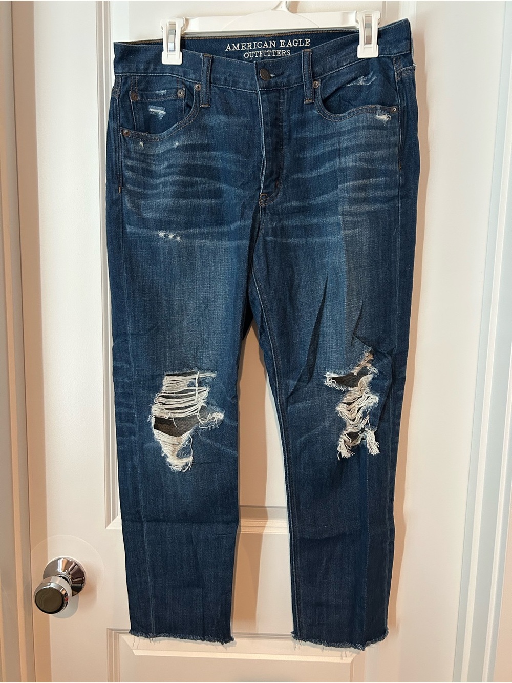 American Eagle Outfitters Distressed Blue Jeans